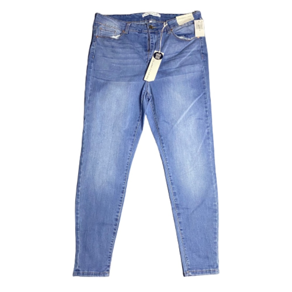 NWT Celebrity Pink Plus Cropped Skinny Ankle Jean